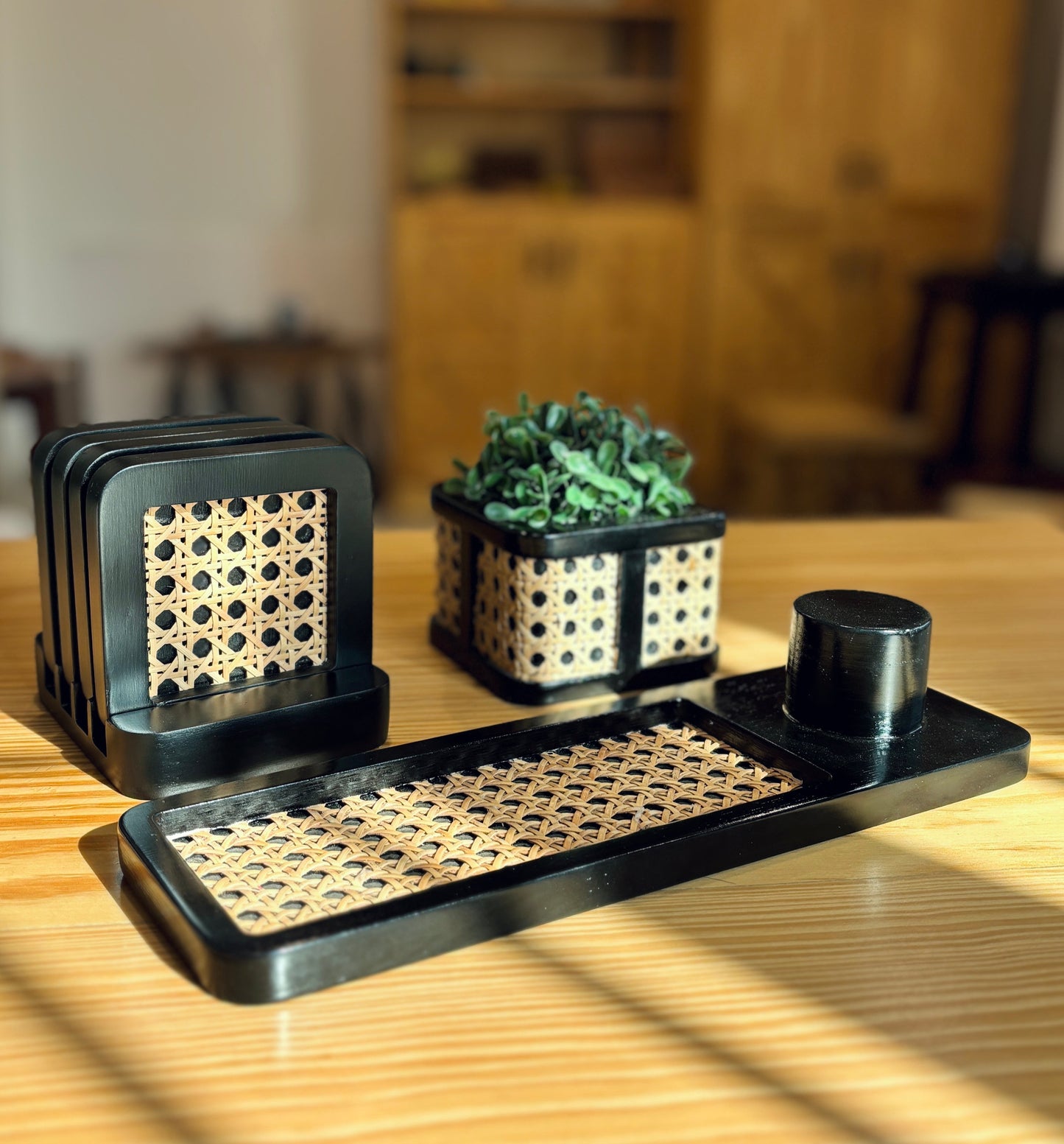Onyx organizer