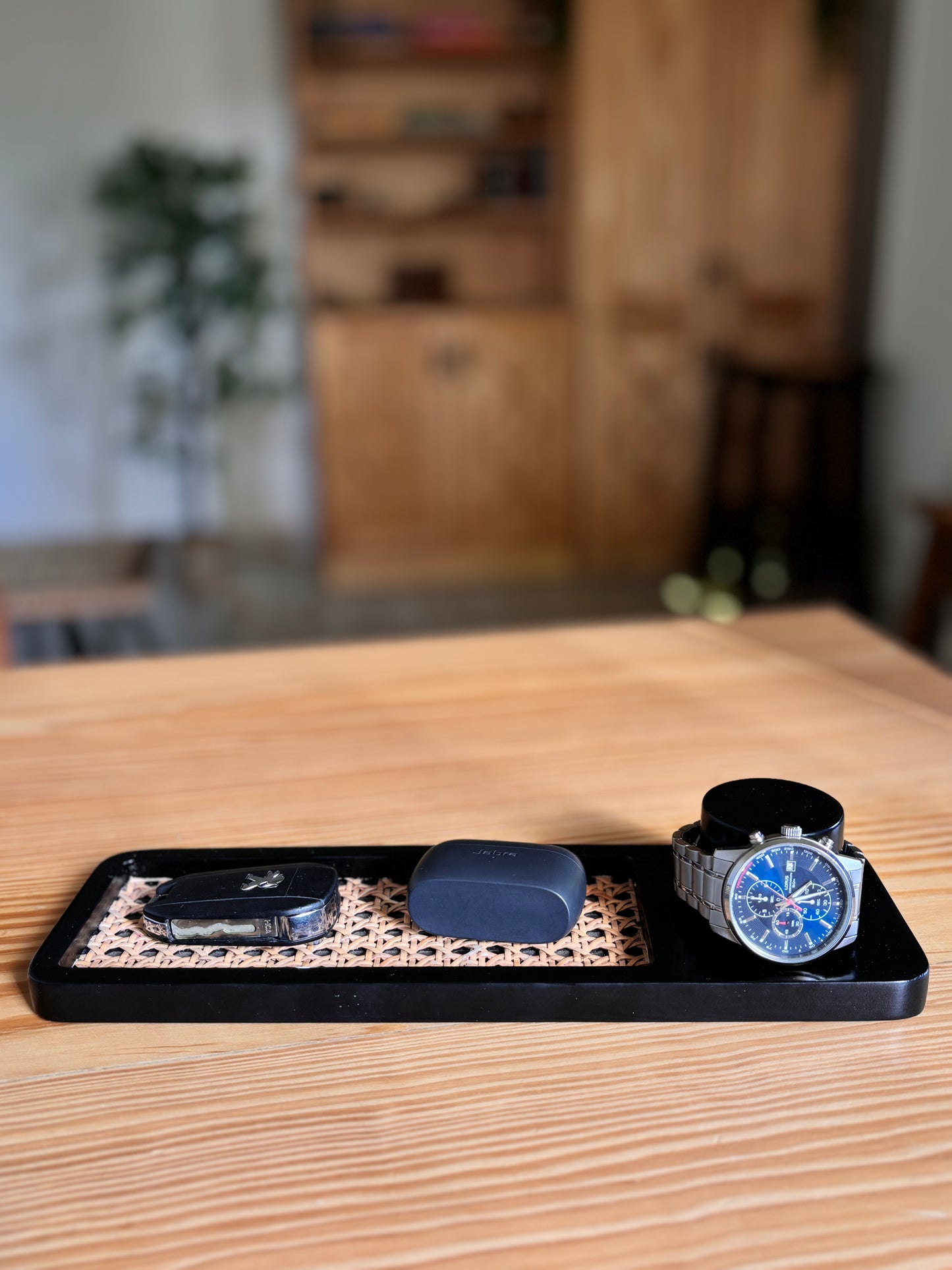 Onyx organizer