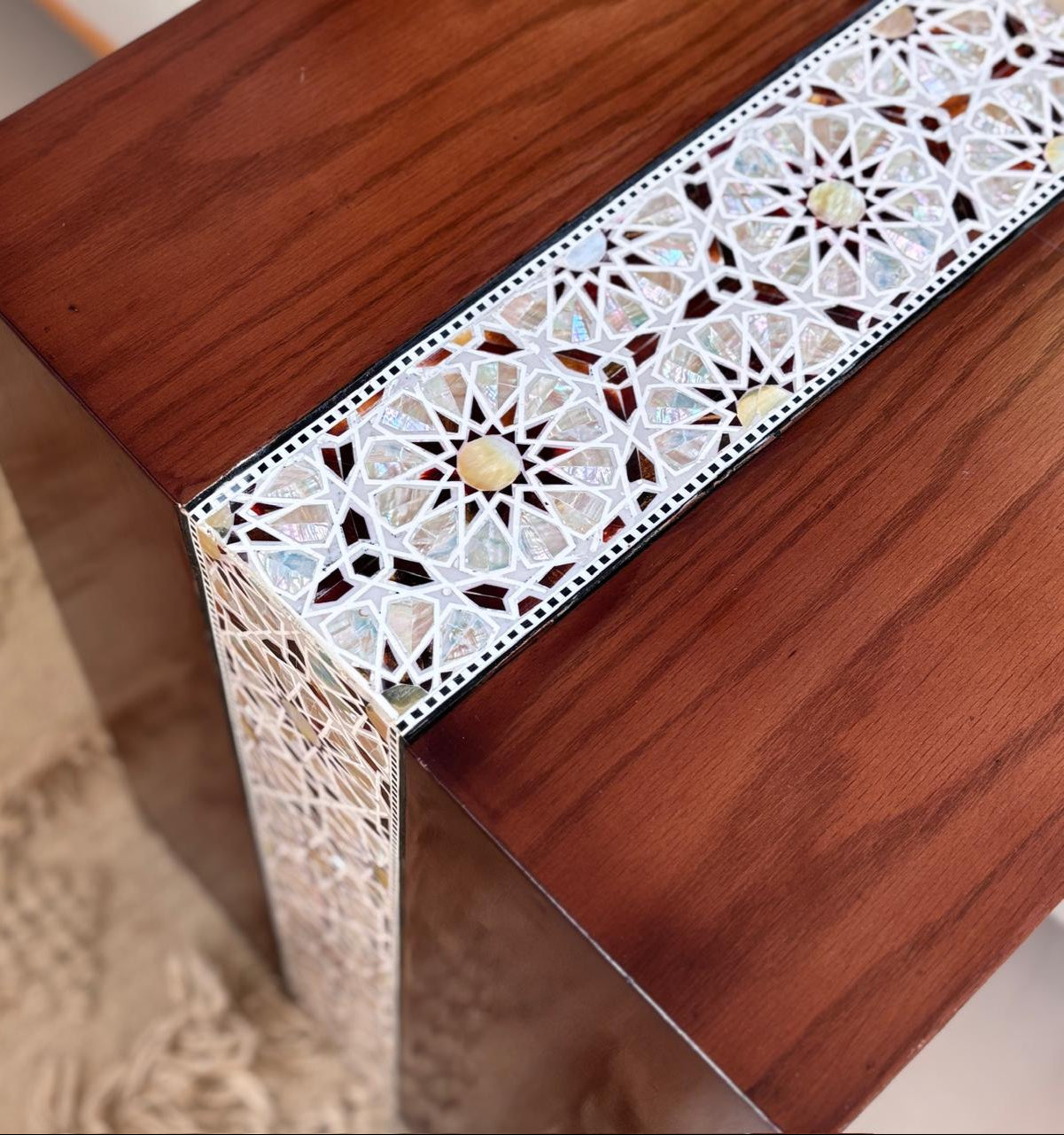 Mamluki side table